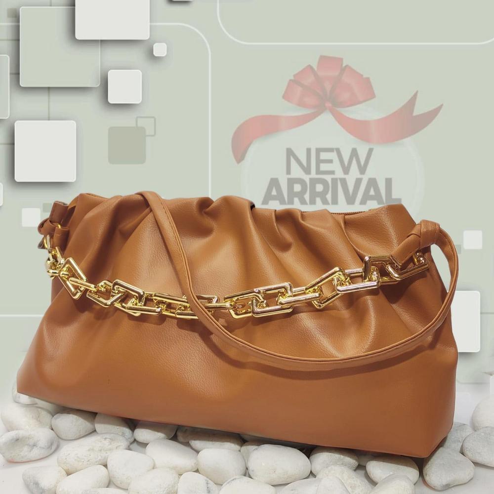 Women’s PU Leather Plain Handbag – Stylish & Durable Shoulder Bag for Everyday Use